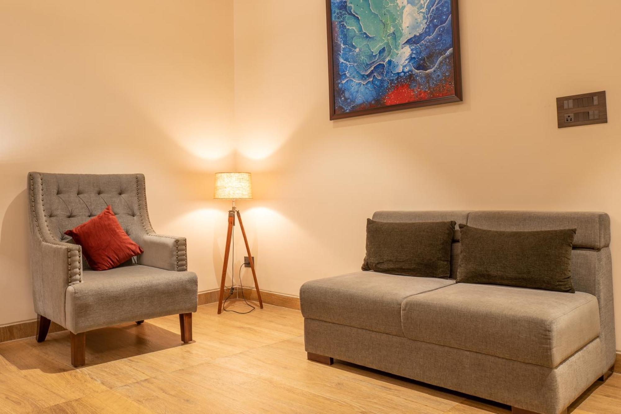 Hotel Prism - A Boutique Hotel Jorhāt Exteriör bild